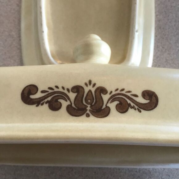 Vintage Pfaltzgraff Covered Butter Dish- Retired Pattern - Picture 5 of 6